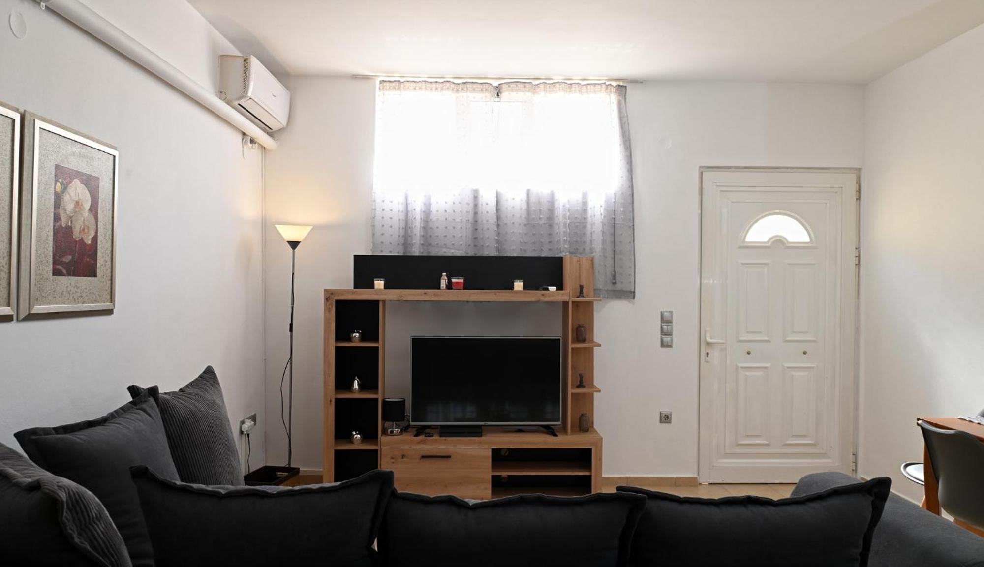 Oasis Lower Ground Floor Apartment อาร์กอส ภายนอก รูปภาพ